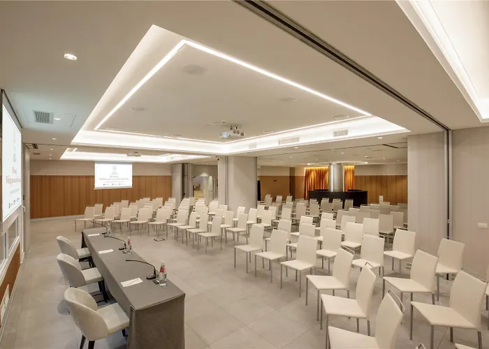 Hotel St Martin By Omnia 4*